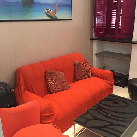 The Red Door Apartment Hamrun Luaran gambar